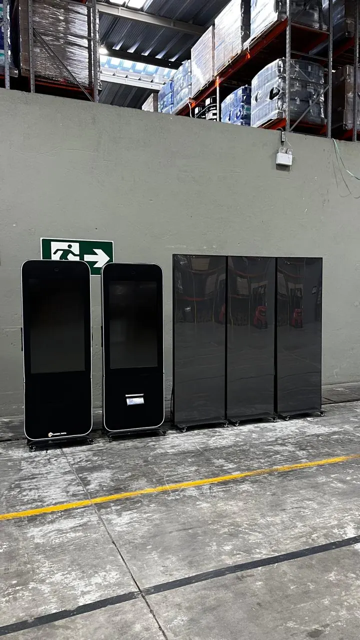 Totem interativo com jogos em ativação de marca em BH
